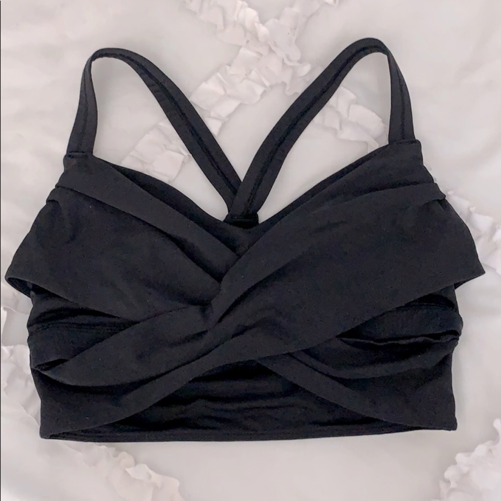 Lululemon sports bra